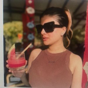 Meet your Posher, Julius